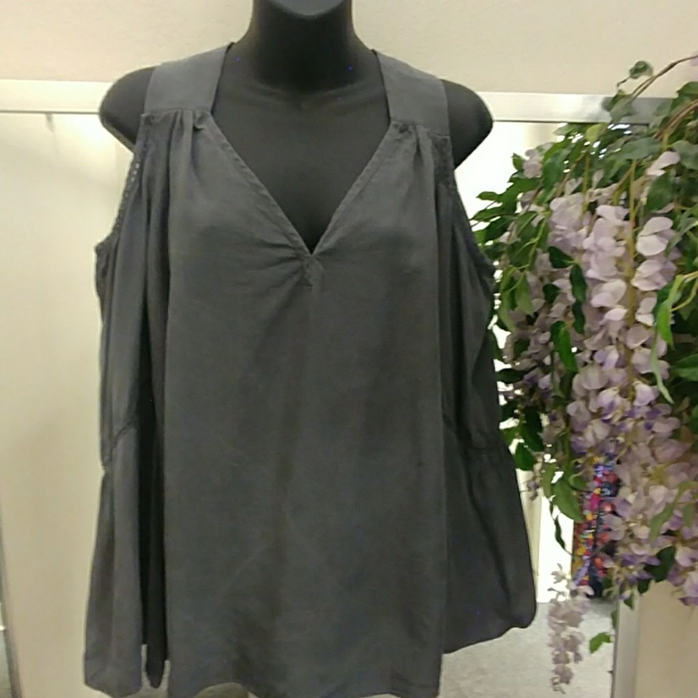 Do + Be Cold Shouldered Boho Top
